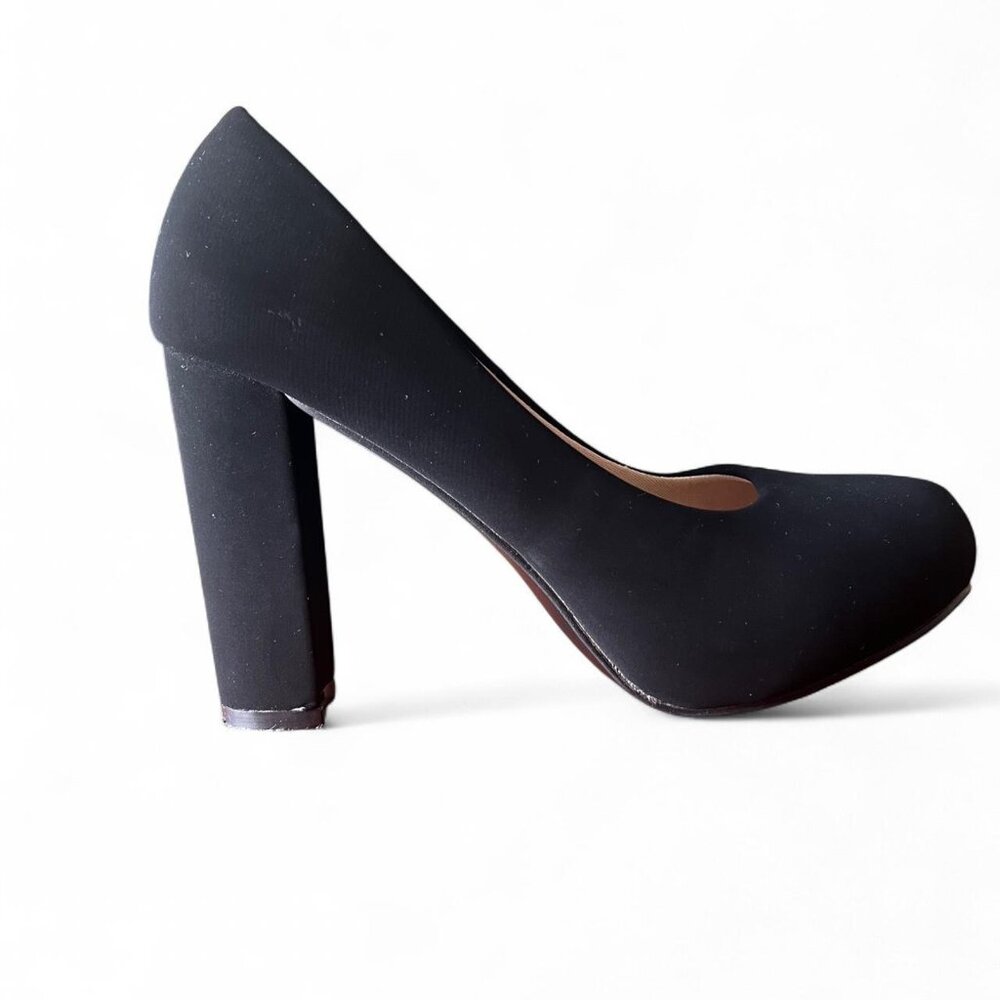 Black Classic Round Toe Pumps - image 3